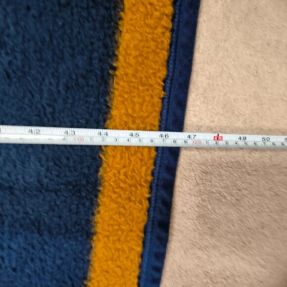 Vintage 90s Y2K NHL Stanley Cup Edmonton Oilers Fleece Blanket - Picture 3 of 4